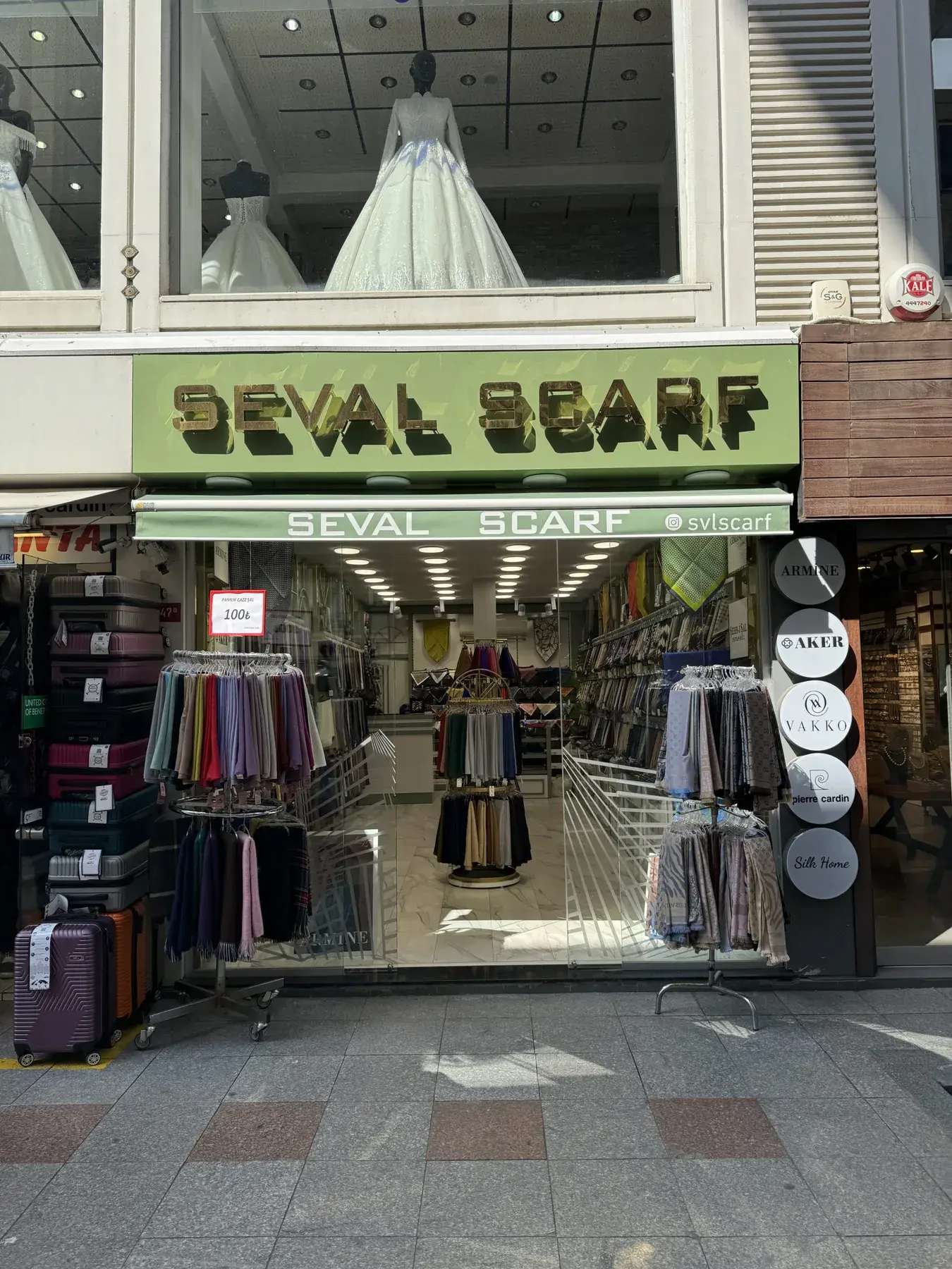 Seval Scarf, eşarp ve şal mağazası, Pendik / İstanbul
